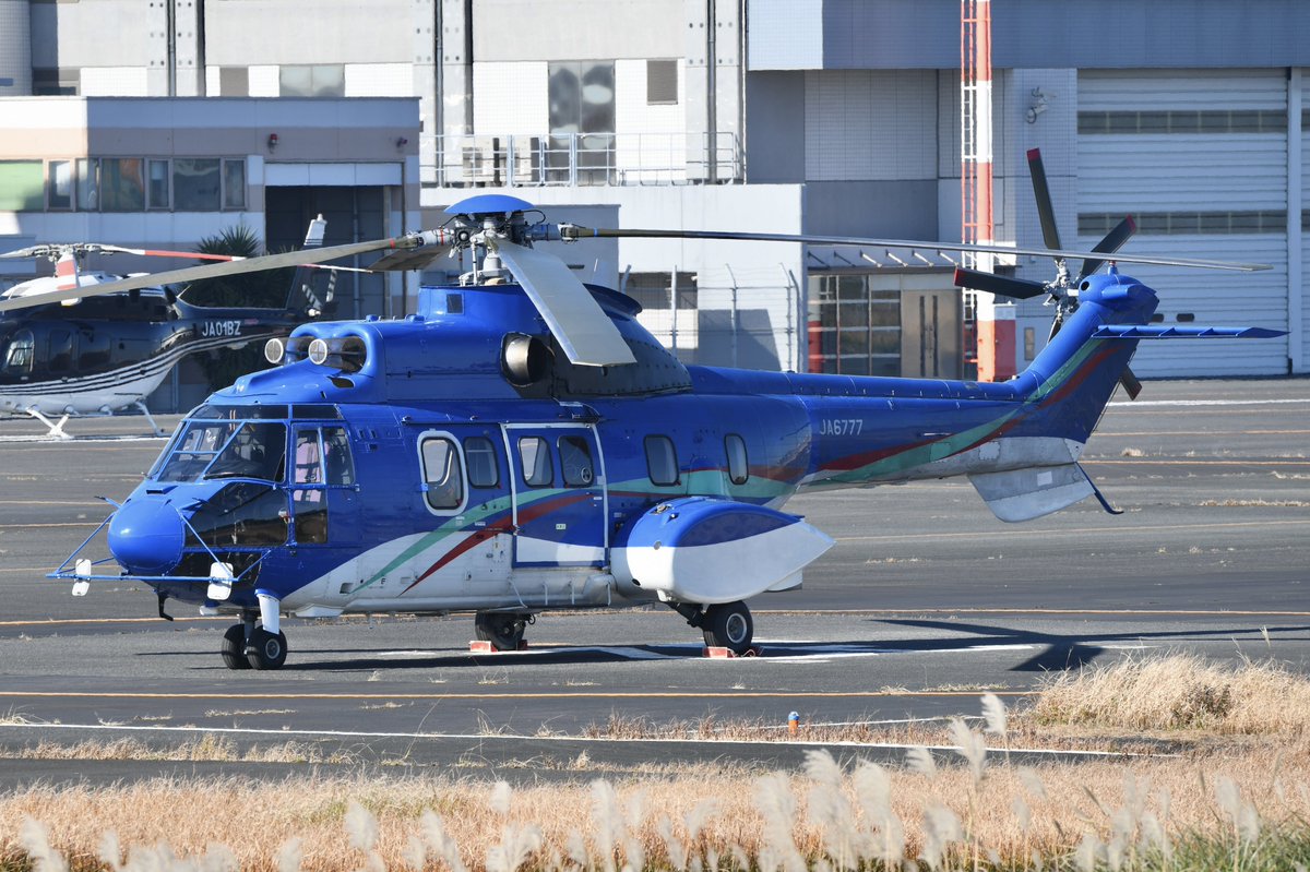 東京ヘリポート 12/17 JA6777 (AS332L1) 東北エアサービスから朝日航洋