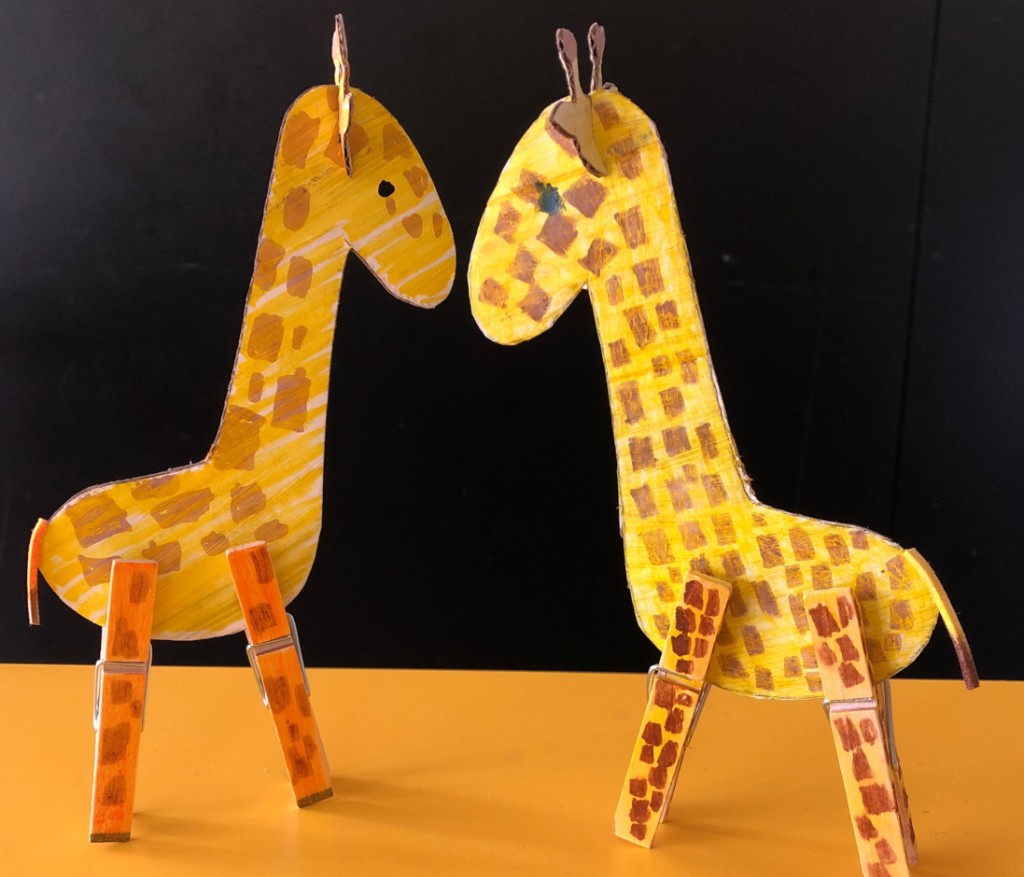 Barcelona Districte Cultural (@bcndcultural) on Twitter photo De cara a Nadal, hem preparat un taller infantil a partir de 3 anys al <a href="/ccteixonera/">CC Teixonera</a> (20/12 a les 17h): amb material reciclat i/o reutilitzat, cada participant crearà la figura d’un animal de la sabana amb la seva imaginació.
📍 Més info i inscripcions 👉🏼 ow.ly/ZpKu50Usrpz De cara a Nadal, hem preparat un taller infantil a partir de 3 anys al <a href="/ccteixonera/">CC Teixonera</a> (20/12 a les 17h): amb material reciclat i/o reutilitzat, cada participant crearà la figura d’un animal de la sabana amb la seva imaginació.
📍 Més info i inscripcions 👉🏼 ow.ly/ZpKu50Usrpz