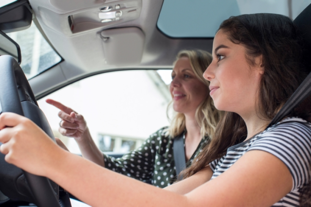 HornInsurance's tweet photo. Teaching your teen to drive doesn’t have to be a stressful experience if you remember these three rules of the road https://t.co/BA9c15OVzY https://t.co/7UtxgvsGOR
