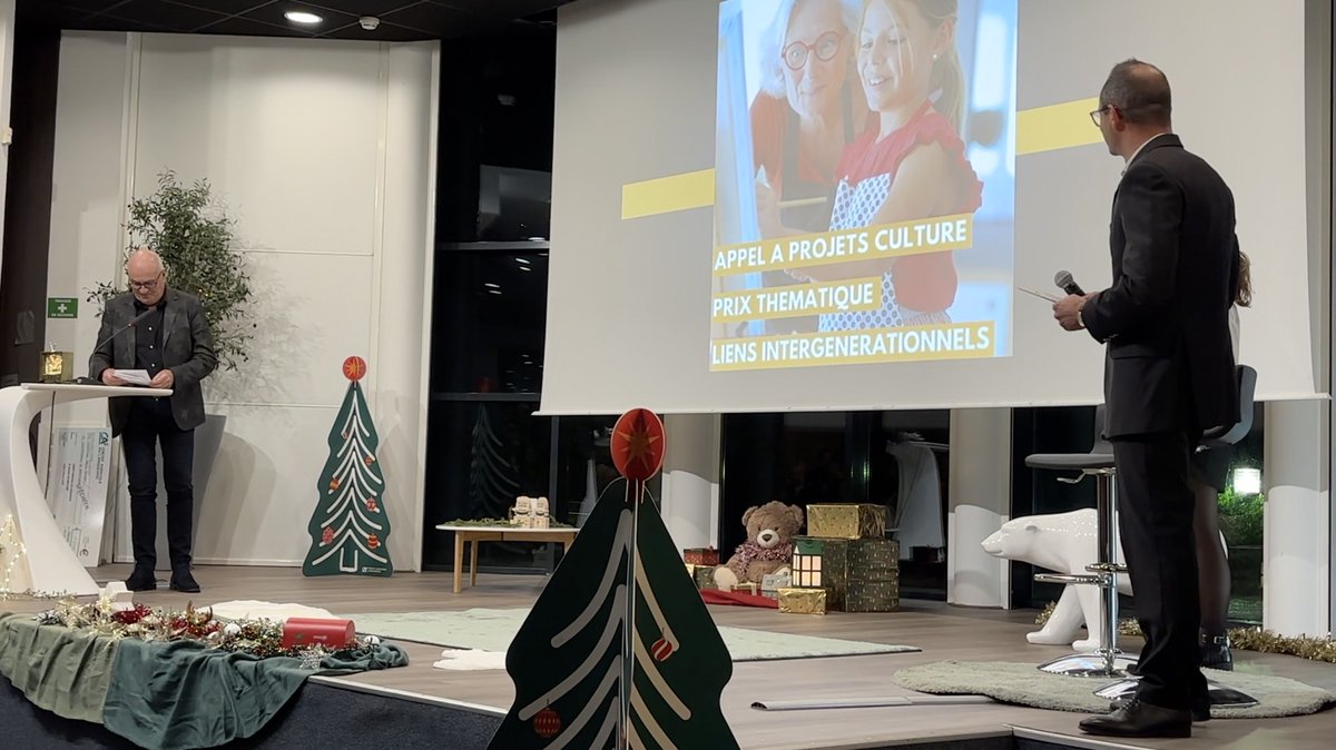 ecom_news's tweet photo. 🙌🏻#Montpellier : Le Crédit Agricole du Languedoc @CALanguedoc récompense 235 associations culturelles qui ont développé un projet en faveur de l’accès à la #culture pour tous pour 250 000€ de prix. Reportage #Video https://t.co/cP4DZkRd4A https://t.co/euUtDFW4Ey