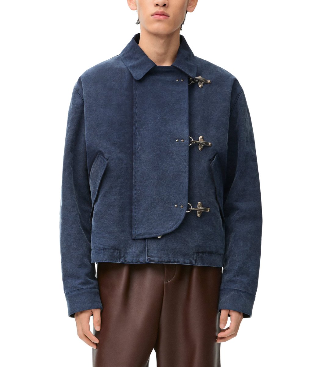 StreetFashion01's tweet photo. This new Loewe Jacket😮‍💨 https://t.co/UVjHd4zmfs