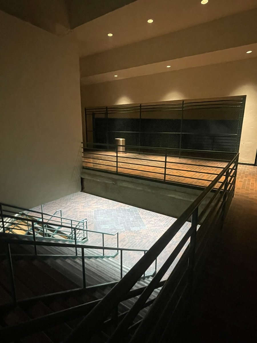 NightRoamers's tweet image. Exterior stairs
#foxwoods #nightroamers #nocturnalsocialmedia