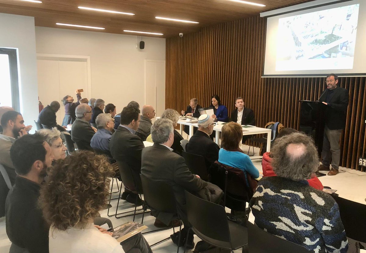 AUDIR (@_audir) on Twitter photo Saps quan cauen les festivitats religioses el 2025?
Avui presentem el calendari interreligiós i interconviccional
Amb Miquel Trepat dir. @cementirisbcn, @SaraBelbeida Comissionada diversitat <a href="/bcn_ajuntament/">Ajuntament de Barcelona</a>, <a href="/ramonbassas/">Ramon Bassas</a> dir. <a href="/afersreligiosos/">Afers religiosos</a>, @sergio_areyano codir. Audir Saps quan cauen les festivitats religioses el 2025?
Avui presentem el calendari interreligiós i interconviccional
Amb Miquel Trepat dir. @cementirisbcn, @SaraBelbeida Comissionada diversitat <a href="/bcn_ajuntament/">Ajuntament de Barcelona</a>, <a href="/ramonbassas/">Ramon Bassas</a> dir. <a href="/afersreligiosos/">Afers religiosos</a>, @sergio_areyano codir. Audir