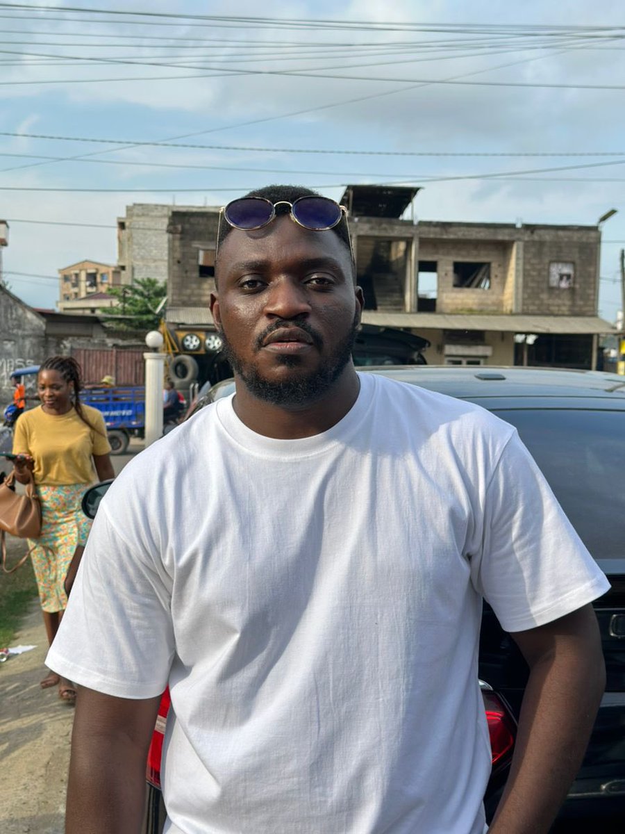 DJ_TAKEAWAY_LTD's tweet photo. I just heard and saw #Becks3Six9 for the first time. @donraynation got that Don Jazzy type eye for Spotting good talent! 
#Alone 
https://t.co/nWK5GflgLr https://t.co/tp2wZMK2IY