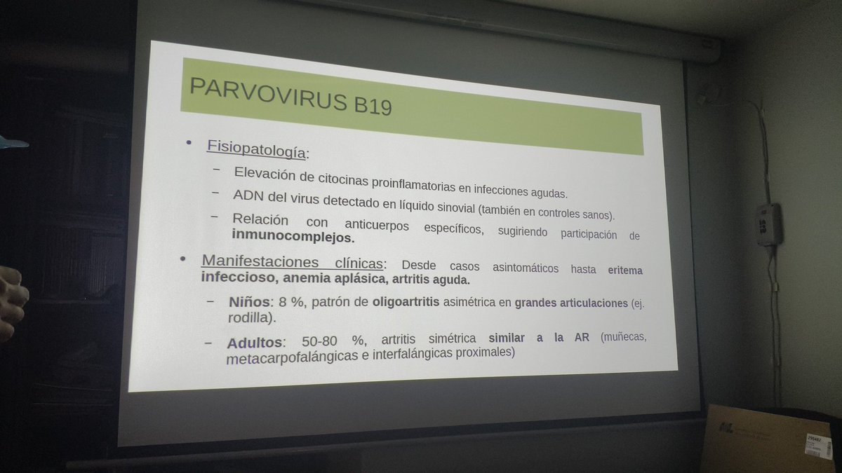 En la sesión de #martesdeformación de hoy, la Dra. Estefanía Santos actualiza sobre artritis víricas:
🔸VIH
🔸Alfavirus (Chikungunya)
🔸Hepatitis B y C 
🔸Parvovírus B19