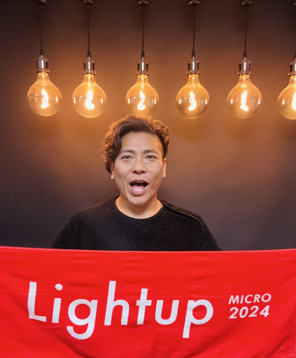 micromansunrise's tweet photo. LIGHT UP グッズタオルが到着💡

このあと重大な質問をします🔥

■MICROがおもてなしする
LIGHT UP Xmas Party!! 
2024.12.13（金）19時～ https://t.co/IS4wL7cUMY https://t.co/sMSt0hRjKS