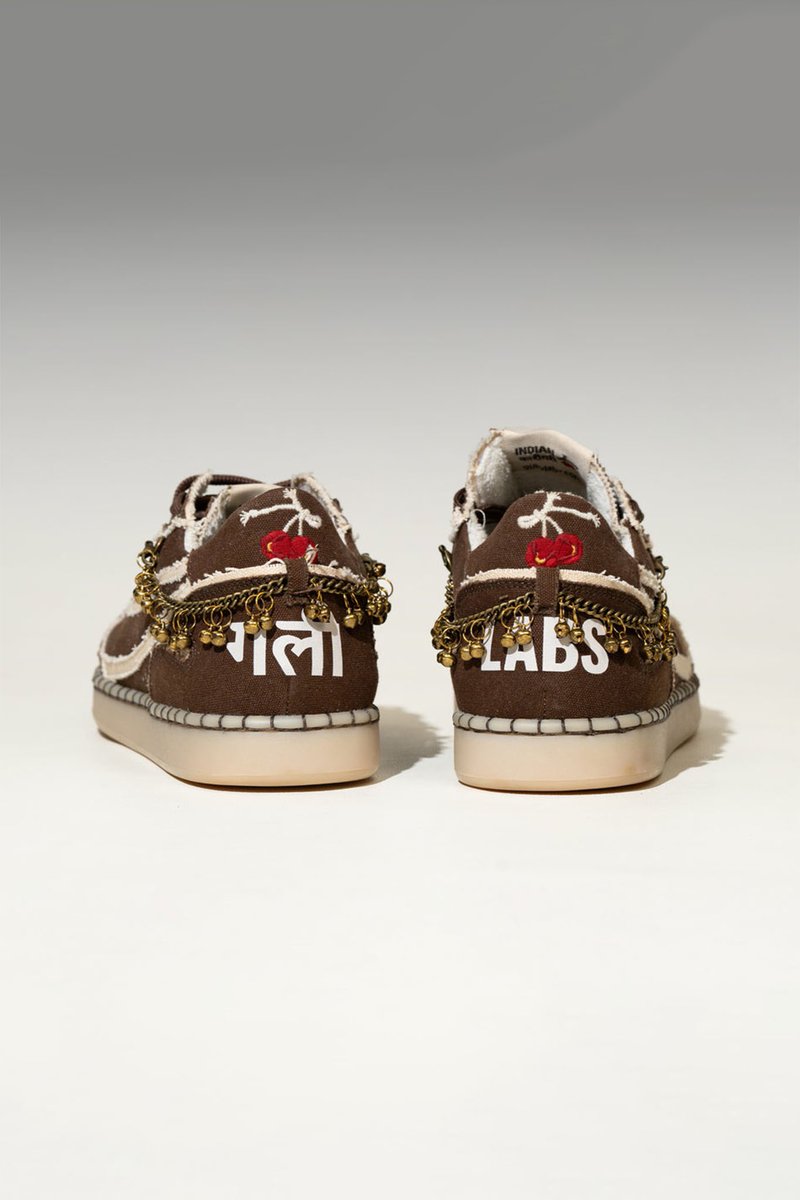 prxkhxr's tweet photo. Made our first shoes ever with @GullyLabs ; an ode to traditional Indian dance forms https://t.co/eVSvBJcrM2