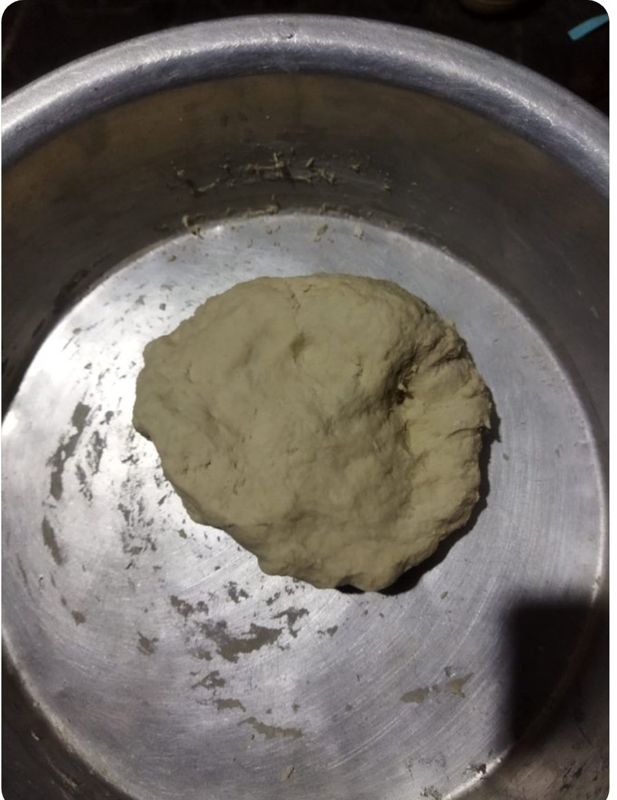 Ramez_in_gaza's tweet photo. This is the last of the flour and dough we have left
Please donate/share 🙏🏻
https://t.co/XoBwe441ns https://t.co/yI58sbX6zP