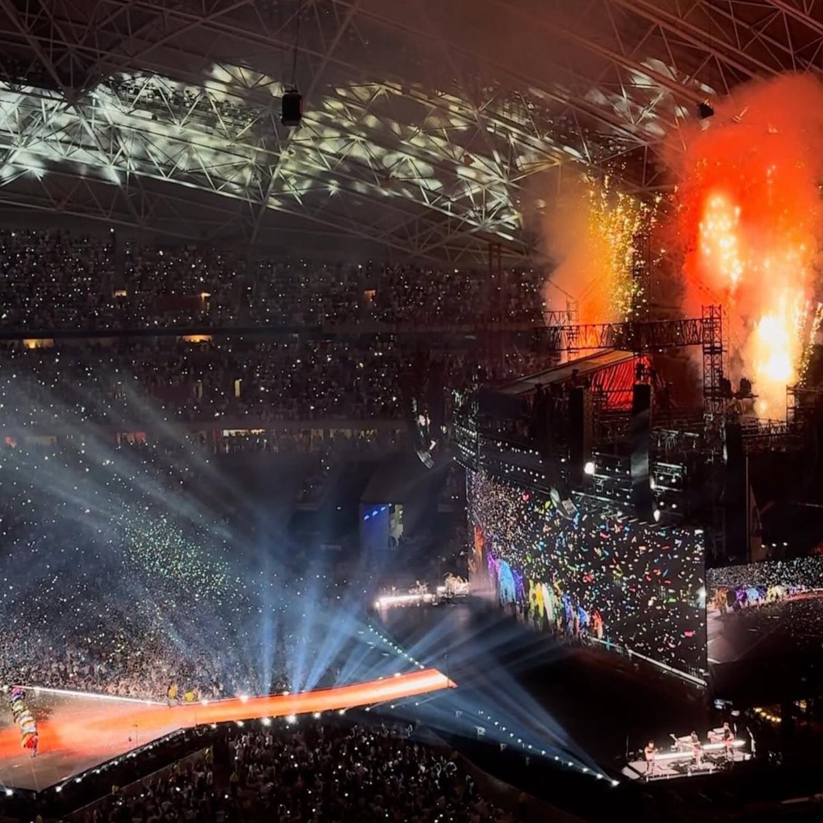 tswifterastour tweet picture