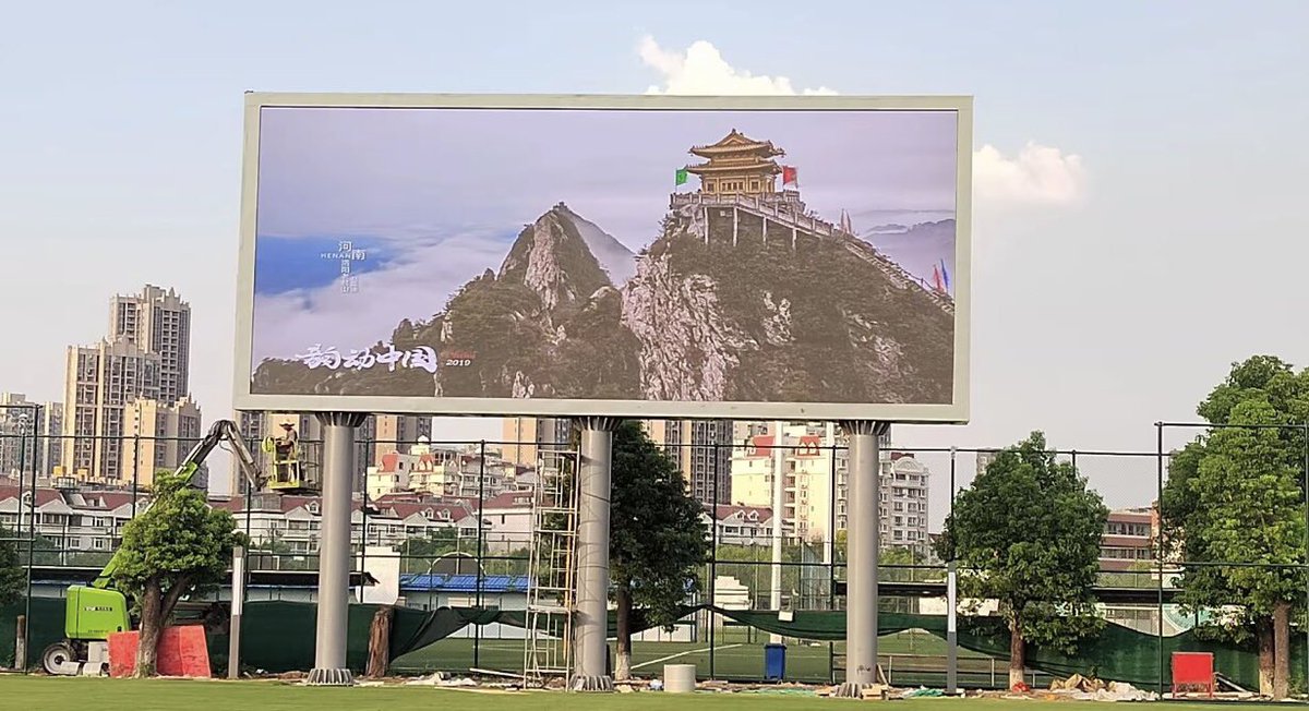 OneledYu156786's tweet image. We are ONE!!!🎚
🍭Outdoor waterproof 960*960mm iron cabinet
🍍Waterproof class: IP65，high brightness：9000cd/m2
🫐P2.5/P3.076/P4/P5/P6.67/P8/P10
🍗Si desea conocer nuestros productos, no dude en ponerse en contacto conmigo.
#painéisdeled #leddisplay #Oneledscreen #ONELED #One