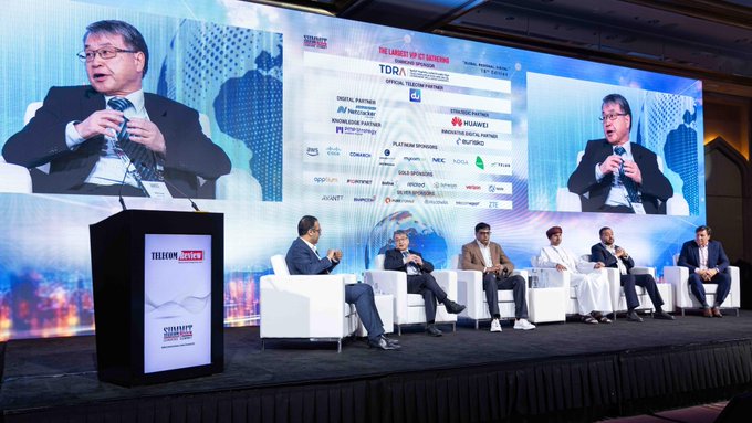 TelecomReviewAF's tweet photo. 𝗧𝗵𝗲 𝗧𝗲𝗹𝗲𝗰𝗼𝗺 𝗟𝗲𝗮𝗱𝗲𝗿𝘀' 𝗣𝗔𝗡𝗘𝗟 - 𝙎𝙚𝙨𝙨𝙞𝙤𝙣 1     

Panelists from @SinhaVikram @indosat @NetcrackerTech @ITU #IOH @VodafoneOMN
@telecomegypt 

Moderated by #PMPStrategy MEA   

#𝗧𝗥𝗦𝟮𝟬𝟮𝟰 #𝗧𝗥𝗦𝘂𝗺𝗺𝗶𝘁 https://t.co/WAvyUW5phs