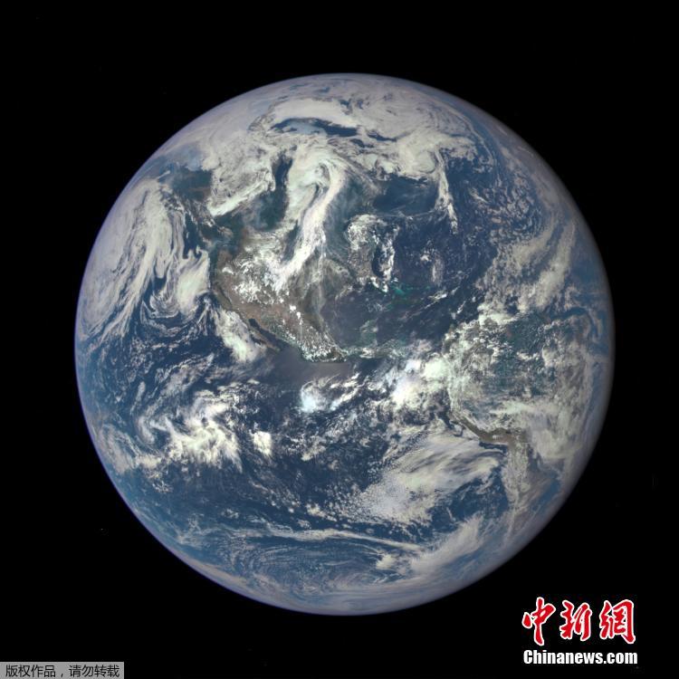 Echinanews's tweet photo. #TechFrontier | Chinese #scientists have announced a real-time and four-dimensional model for the #earth magnetic field, the first independently developed and autonomous one of its kind.

This breakthrough was made by the research team of the #Macao Science-1, China's first high-precision geomagnetic field detection #satellite. It is expected to play a key role in advancing #geoscience research and promoting the application of earth-magnetism navigation.
