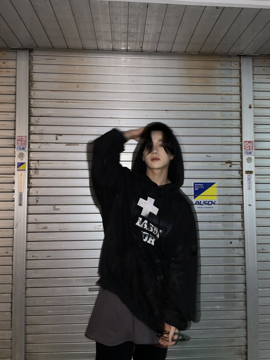 TNX_twt's tweet photo. 깔롱😎 

#TNX
#장현수 #HYUNSOO https://t.co/NN3O39q3dp
