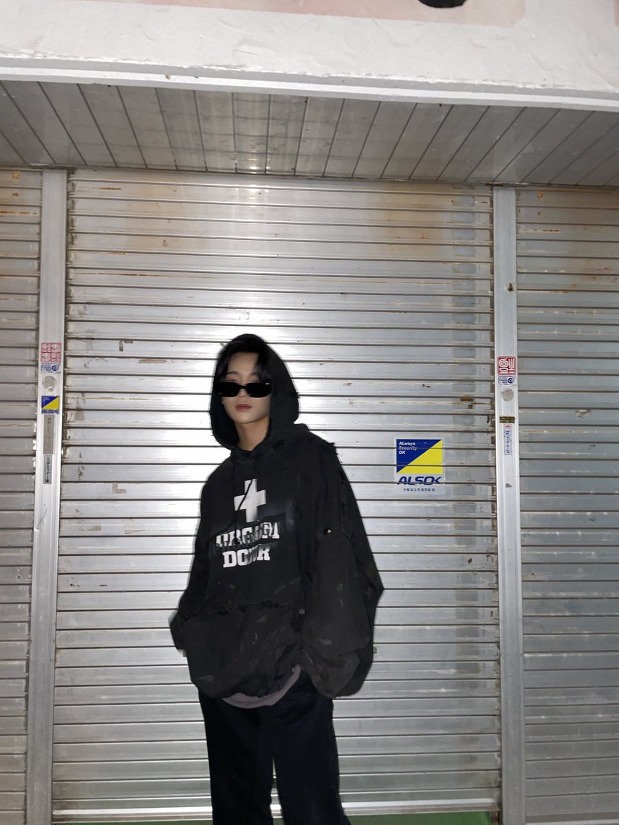 TNX_twt's tweet photo. 깔롱😎 

#TNX
#장현수 #HYUNSOO https://t.co/NN3O39q3dp