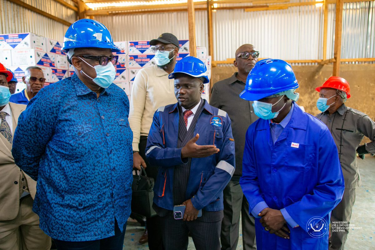 LouisWKabamba's tweet photo. # RDC J’ai effectué une visite d’inspection à l’Usine de l’ETS Emmanuel Savonnerie Aigle à Ariwara dans la province de l’Ituri bénéficiaire d’un accompagnement du FPI. Le Gouvernement est donc déterminé à promouvoir les petites et moyennes entreprises.
@Presidence_RDC https://t.co/EFQuxEIJLe