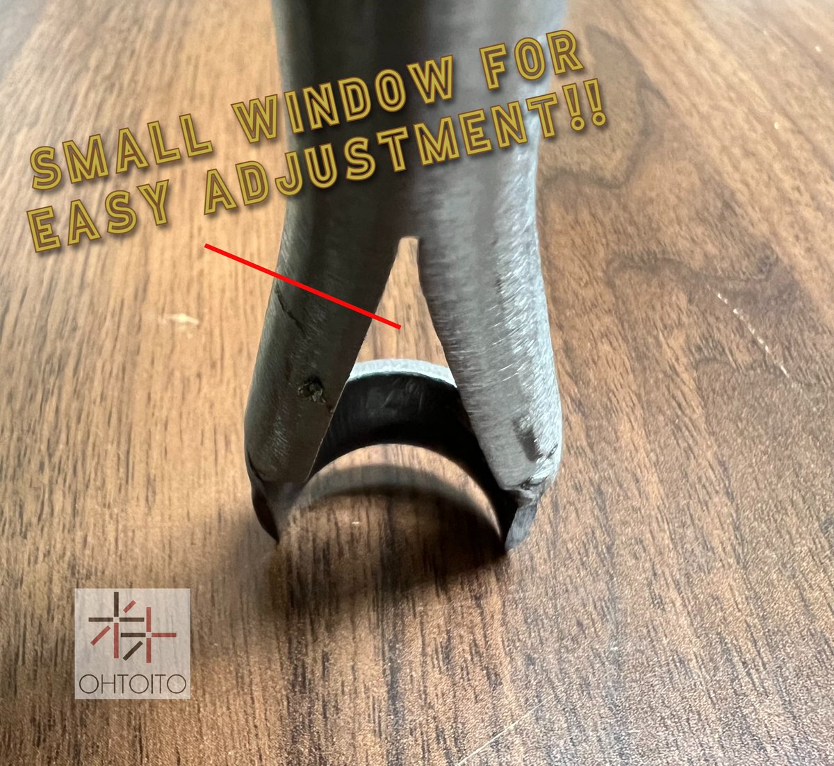 Vinymo_ohto_JP's tweet photo. Original Half Round Punch, crafted from high-quality Swedish steel! Available in sizes from 10mm to 30mm, this tool features a small window for easy adjustment of punch holes, ensuring precision in every cut. Which size do you find most useful?
#Leathertool #Swedishsteel #OhtoIto https://t.co/tQ0WbCOO8F