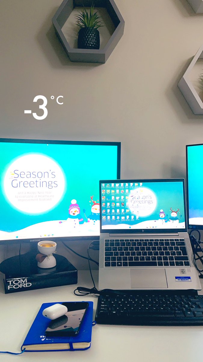Faten88A's tweet photo. صباح الخير ❄️

لما درجة الحرارة تكون -3°C 🥶، فعلاً تستشعر نعمة العمل من البيت في أجواء زي هذه، بعيداً عن معاناة التنقل في البرد القاسي. الحمدلله دائماً و أبداً🤲❄️🖥️ https://t.co/Iz5yOahzB6