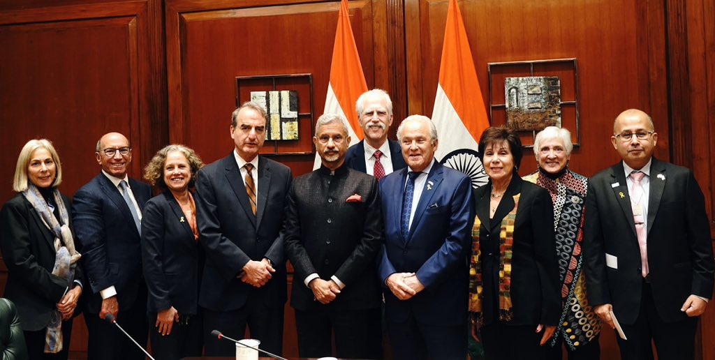 DrSJaishankar's tweet photo. Pleased to meet the American Jewish Committee delegation today. 

Discussed our bilateral partnership and the developments in West Asia. 

Deeply value @AJCGlobal’s long-standing support for 🇮🇳 🇺🇸 ties. https://t.co/8tmCNbZCoY