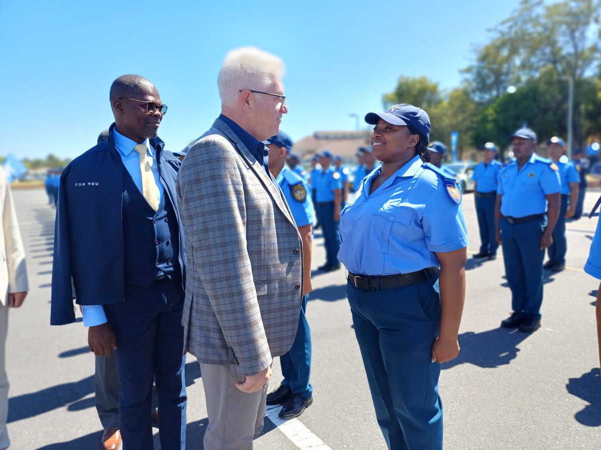 alanwinde's tweet photo. I'm so proud of the 133 new Provincial Traffic Officers  who will be taking to the roads this festive season to keep road users safe. This is a calling, not just a job. We appreciate all they do to enhance our #safety #ForYou https://t.co/Xe25qZoGxI