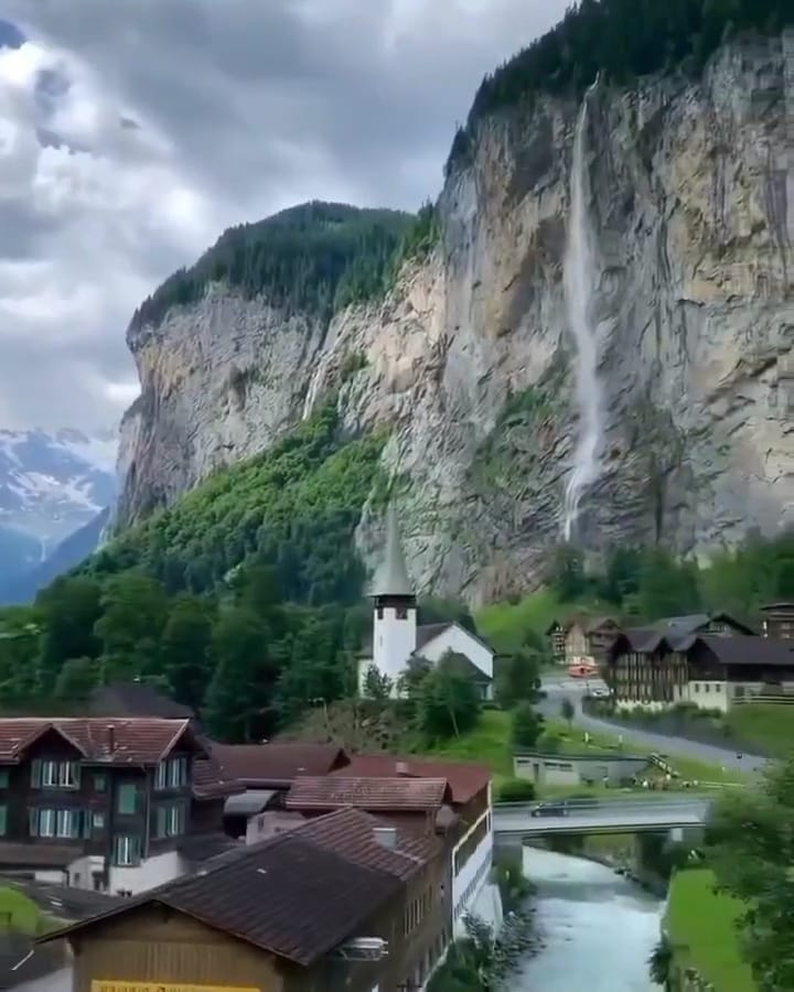KaylaC4043's tweet photo. Magical Switzerland ­˜ https://t.co/CV9gDkveTn