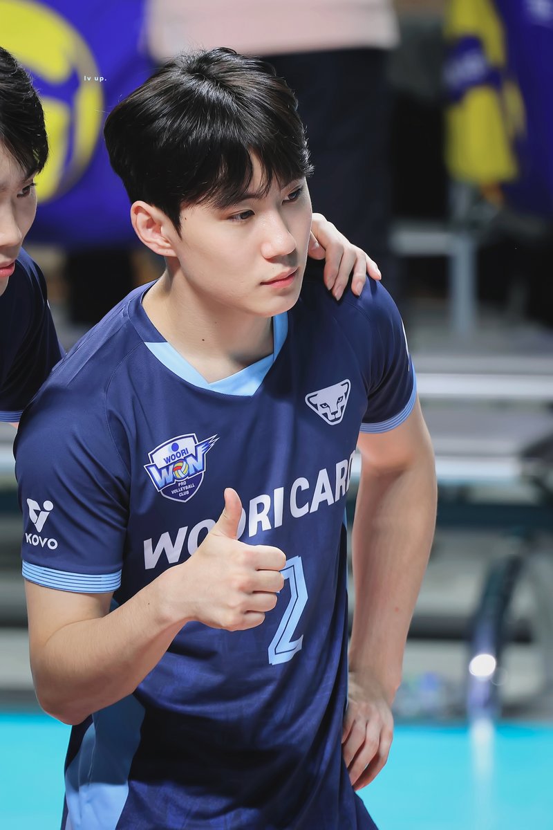 2_ㅠ tweet media