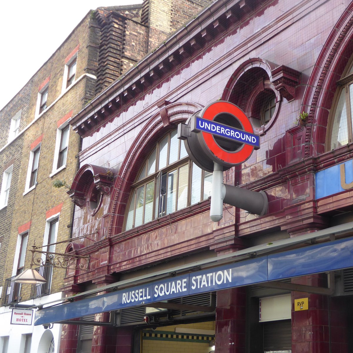 CatherineRosamundLowe tweet media