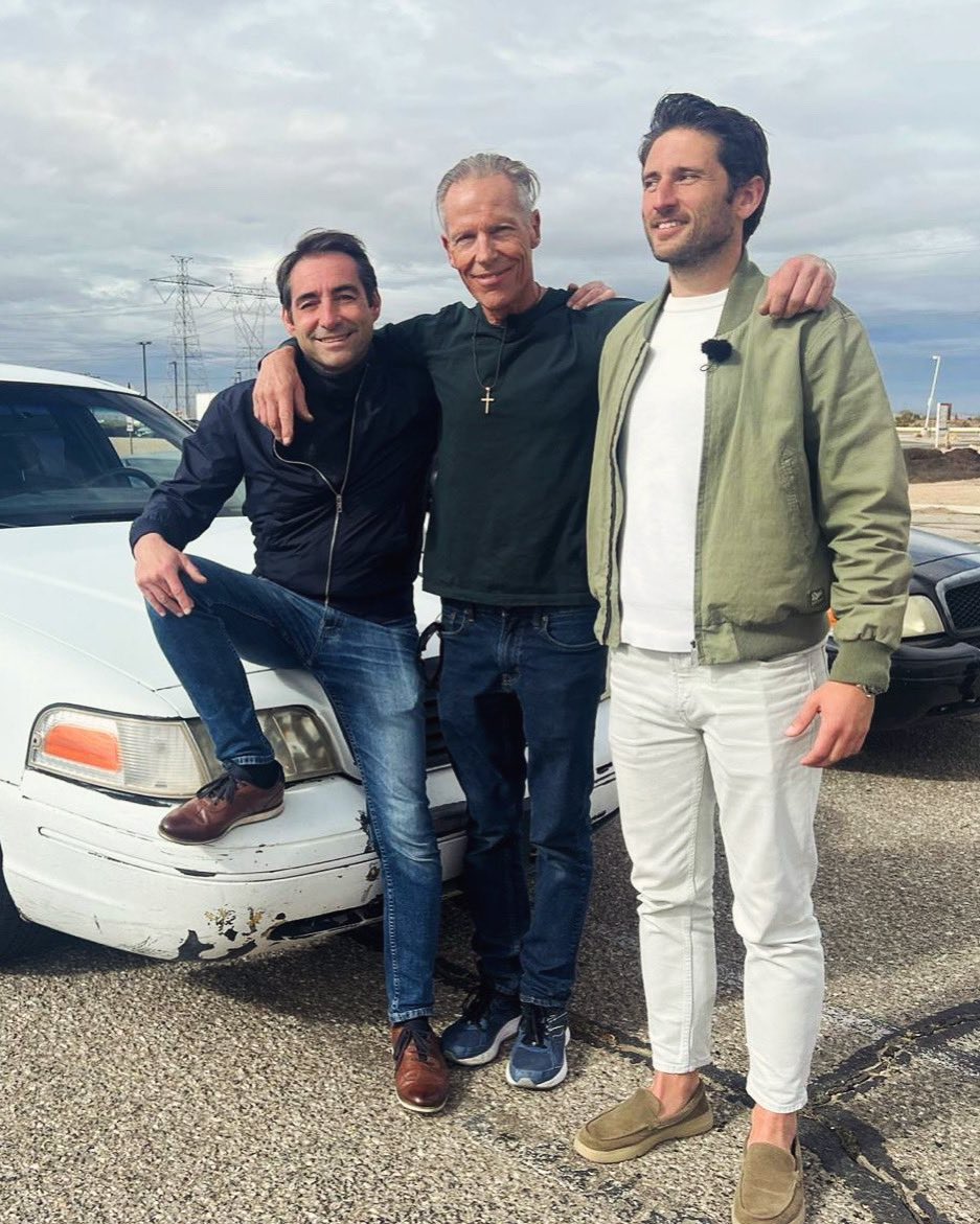🚗💥😅Rencontre surnaturelle pour Simon et moi avec un professeur hors norme, cascadeur aussi perché que légendaire !
📺 <a href="/turbofr/">TURBO M6</a> dimanche 15 décembre à 11h20 sur <a href="/M6/">M6</a>