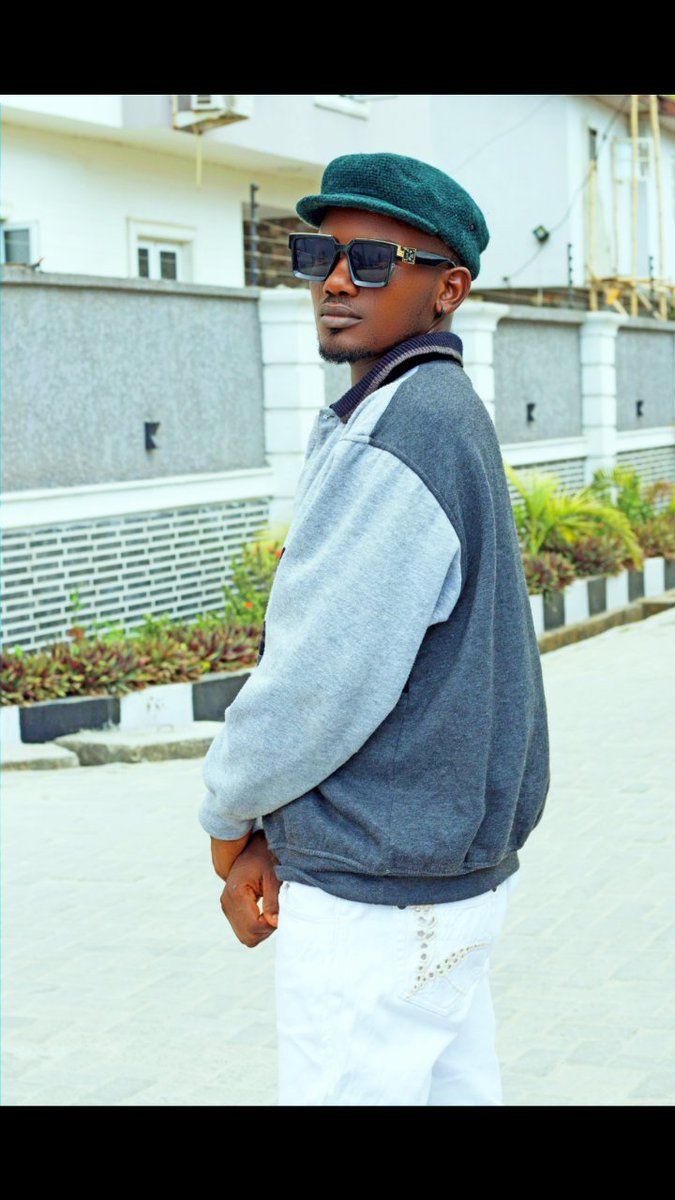 Happy new year to all My good fans, wizkid,