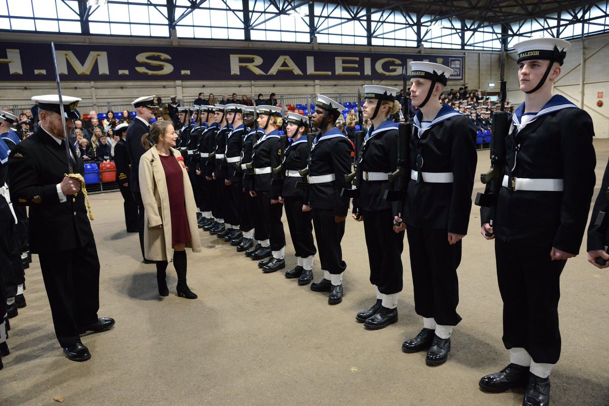 ChiefDefNuclear's tweet image. It was my honour and privilege to see the young men and women from Fisher, Cornwell, Hanson and Tisdall passed for duty from @HMS_Raleigh. A proud moment for us all, particularly your families and friends. Congratulations.
@MartinJConnell
@RNRMC
@HMSFlyingFox
@FirstSeaLord