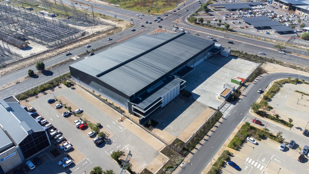 VDMVprop's tweet photo. Looking back on another successful venture! Here’s a snapshot of Herholts from month 1 of this exciting development, compared with the completed project just 9 months later.

VDMV Property Holdings is proud to have contributed to this achievement.

#VDMV #VDMVpropertygroup #t ... https://t.co/t0v232KQPo