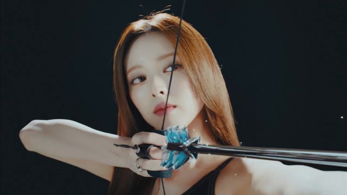 씹덕 죽이려고 작정함..
아르테미스 유나 제발저요 제가아니면안돼요