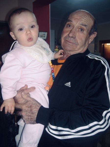 claaudiiaaa22's tweet photo. 5 años y sigues doliendo como el primer día 💔💔 https://t.co/O7Cyegp00u