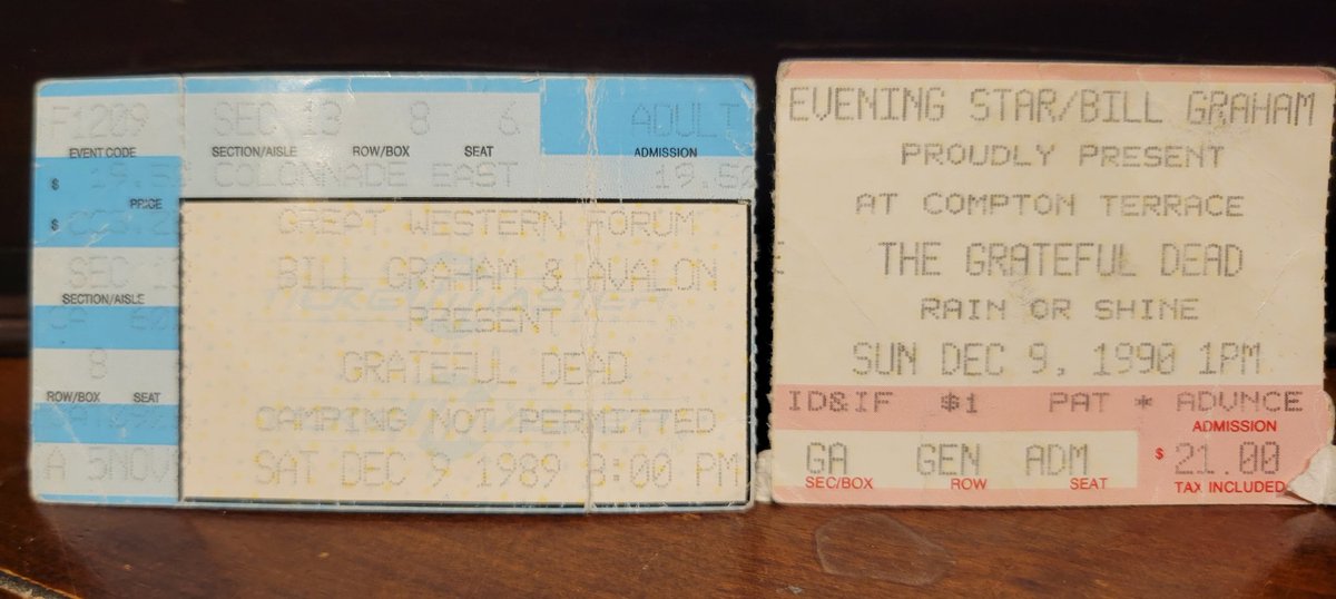 thebrotherreg's tweet photo. What a time it was on this date 12/9 back in 89 &amp; 90 with the Grateful Dead! LA Forum &amp; Compton Terrace https://t.co/5BTxzXOaVP
