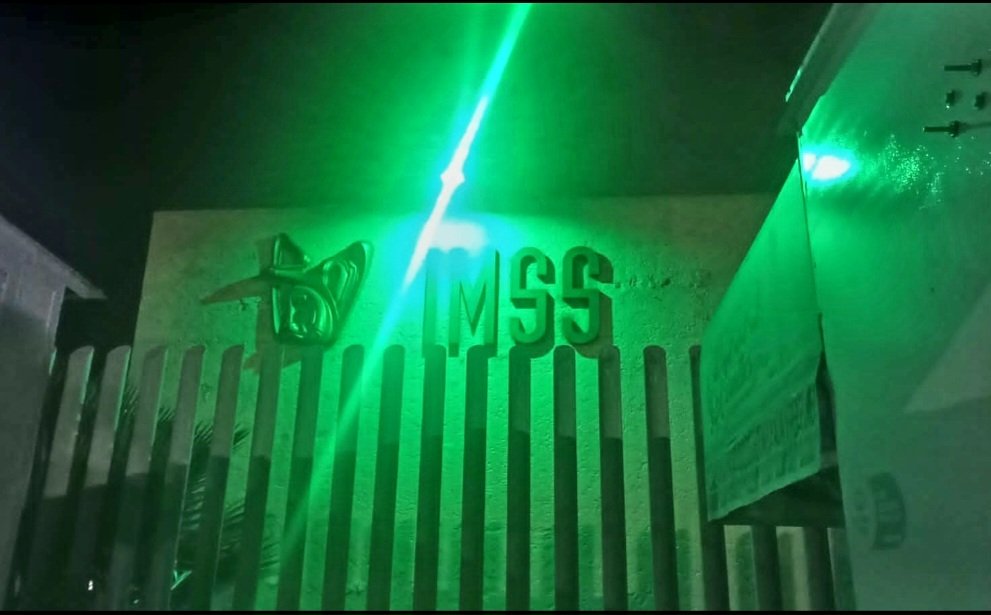 IMSSedomexote's tweet photo. 💚 En el marco del Día Internacional contra la Corrupción, en #IMSSEdomexOriente nos comprometemos e iluminamos de verde las fachadas de nuestras unidades y hospitales en pro de un #IMSSTransparente.
#IntegridadIMSS https://t.co/c5R437hN4q