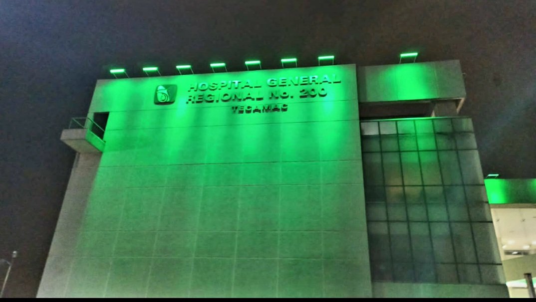 IMSSedomexote's tweet photo. 💚 En el marco del Día Internacional contra la Corrupción, en #IMSSEdomexOriente nos comprometemos e iluminamos de verde las fachadas de nuestras unidades y hospitales en pro de un #IMSSTransparente.
#IntegridadIMSS https://t.co/c5R437hN4q