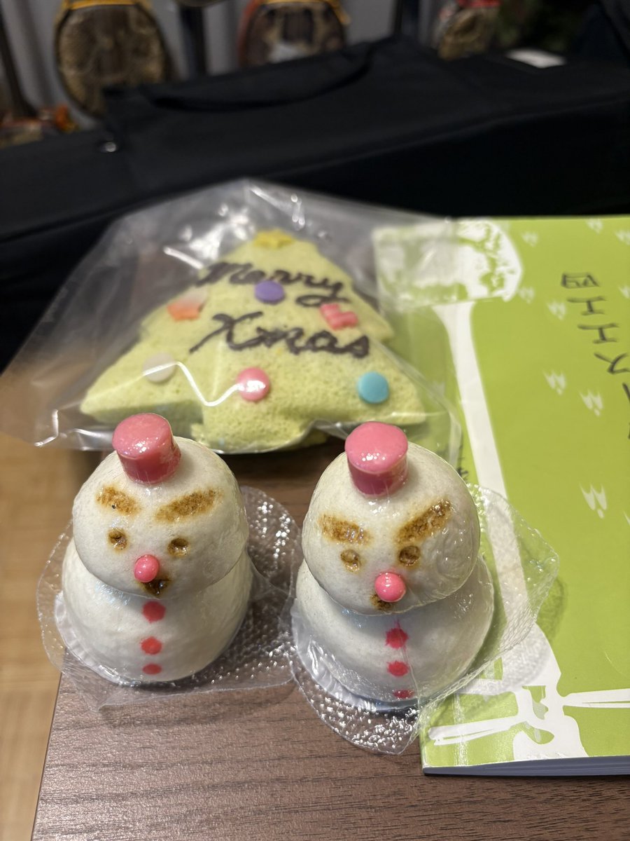 ikemenhamutaro's tweet photo. こんなんもらっても。。。かわいそうで食べられない🐹🐹 https://t.co/fIIMCrCSs1