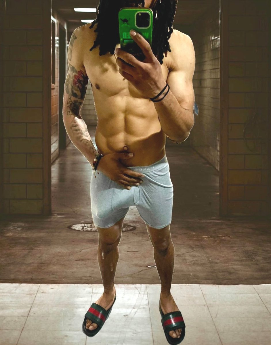 สวัสดีวันหยุดครับ🥱