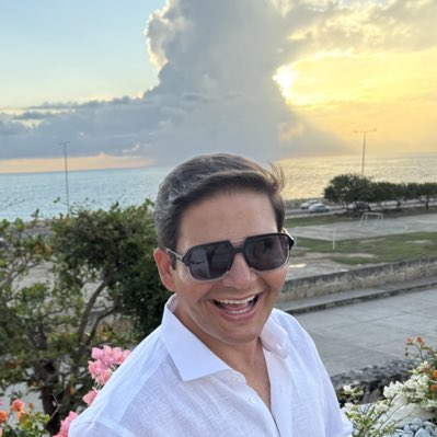 victorsuarez's tweet photo. #NuevaFotoDePerfil https://t.co/Y7vvepdSf9