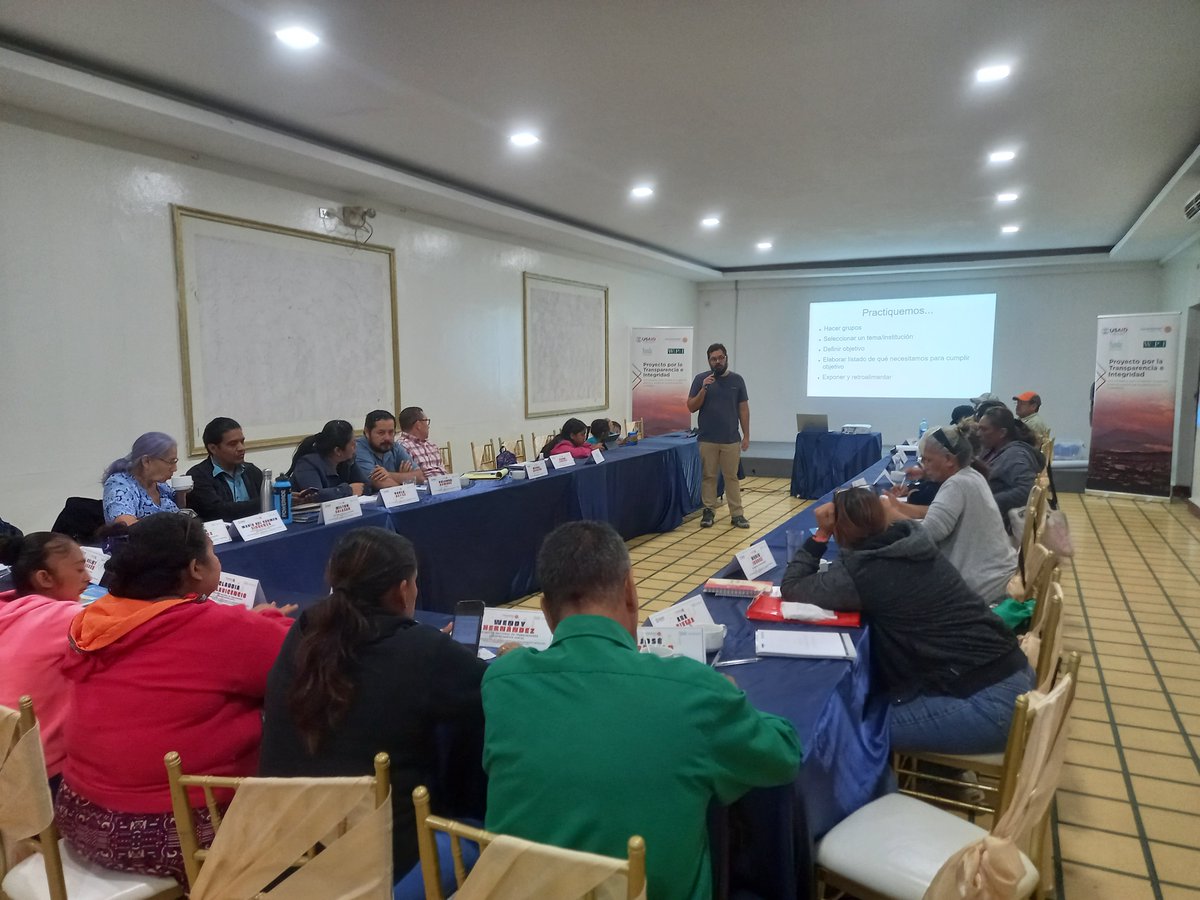 acrefahuachapan's tweet photo. 🌟 ¡Avanzamos en nuestro aprendizaje! 🌟

El pasado 5 de diciembre, seguimos con el diplomado sobre Contraloría Social, organizado por FUNDE y Counterpart International en el marco del Proyecto por la Transparencia e Integridad. 🙌
#ACREF #FUNDE #Transparencia #ContraloríaSocial https://t.co/EZue57OkUk