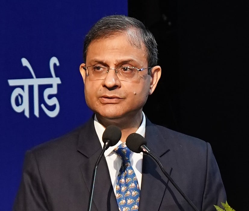 ReddysResearch's tweet photo. Amid growth and inflation concerns, Sanjay Malhotra Revenue Secretary replaces Shaktikanta Das as #RBI Governor. This marks the third governor change since 2016 i.e. Raghuram Rajan (2016) then Urjit Patel (2018) and now Das, reflecting high tensions between the govt and RBI. https://t.co/1NymzgnQ4f