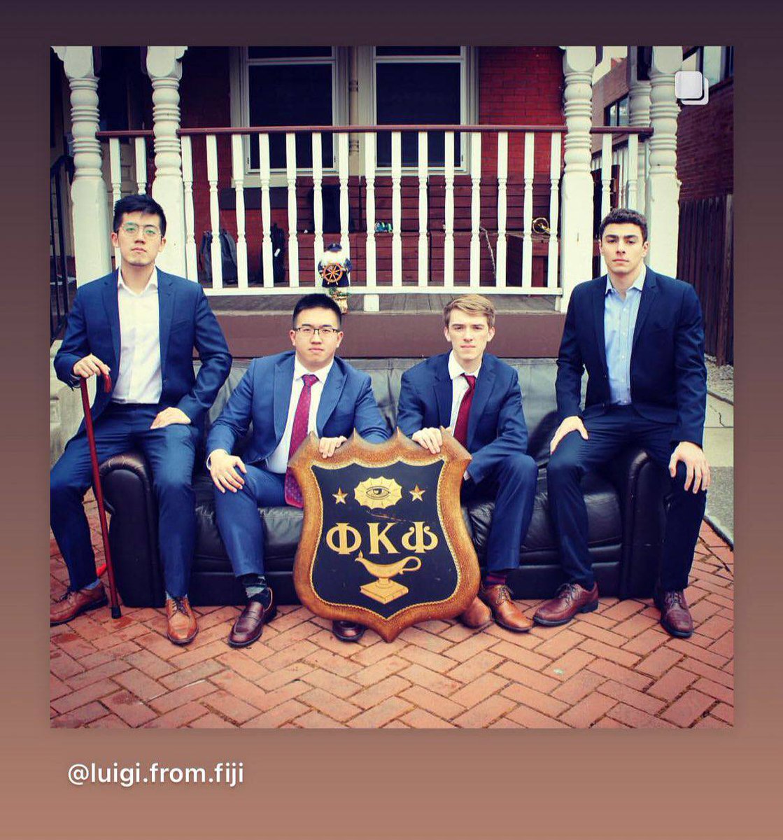 Shadow of Ezra tweet media