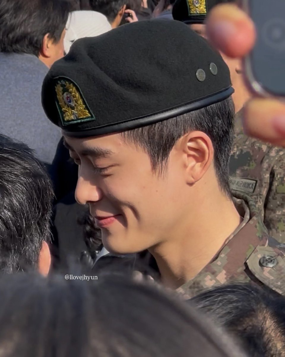 llovejhyun's tweet image. 241210 수료식 (｡◠‿◠｡) #재현 #윤오