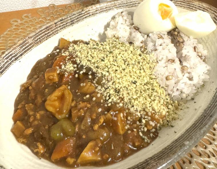 Appliv__JP's tweet photo. 「また同じスパイス買っちゃった…」「気づいたら賞味期限切れてた!」そんなお悩み、アプリでスッキリ解決できます!✨
モノをおしゃれに整理整頓できるから、カレー作りがもっと楽しくなるかも?
詳しくはスレッドをチェック!
#monoca #アイテムトピア #リストック #大掃除 #アプリ https://t.co/gTVlbGpo6J