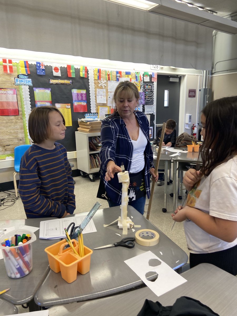 HolbrookMDUSD's tweet photo. Engineers At Work! #STEMrocks #engineering process #SomosHolbrook https://t.co/KRh3ClraXm