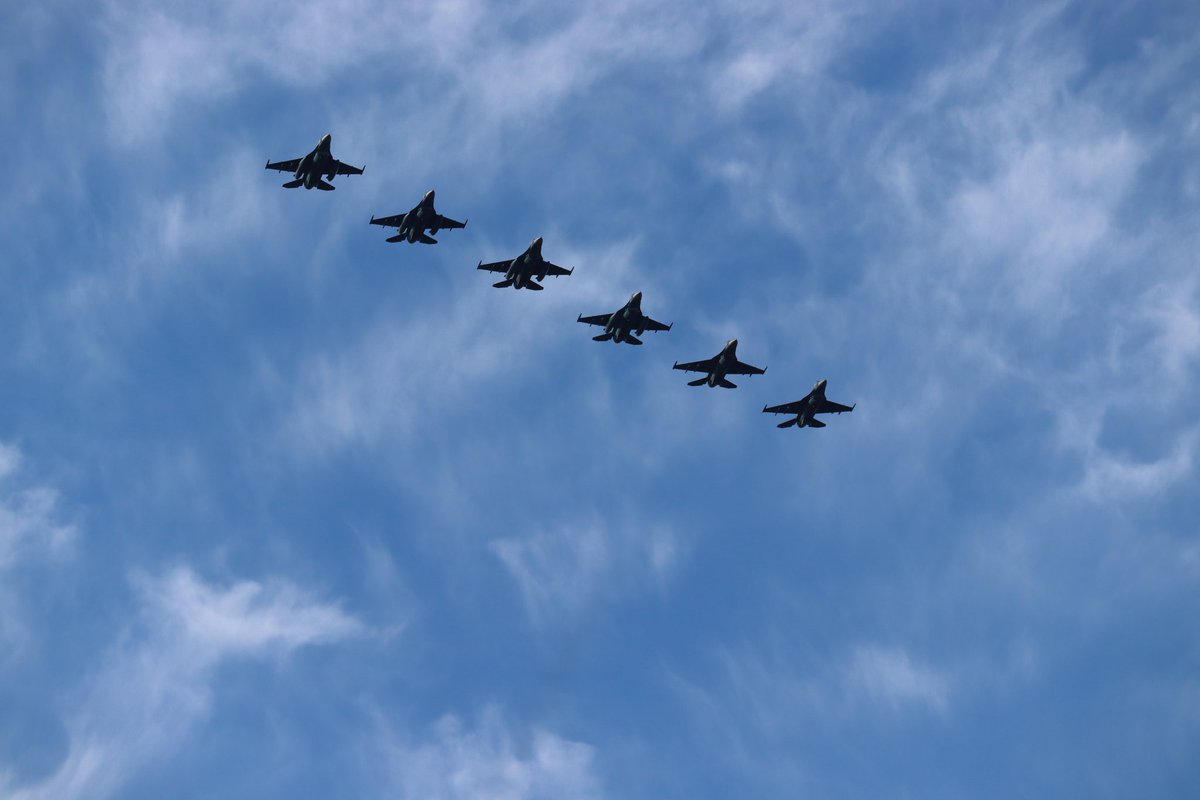 matsu_os's tweet photo. @jasdf_hyakuri 百里基地のF2最高です。 https://t.co/sVc88tNRUB