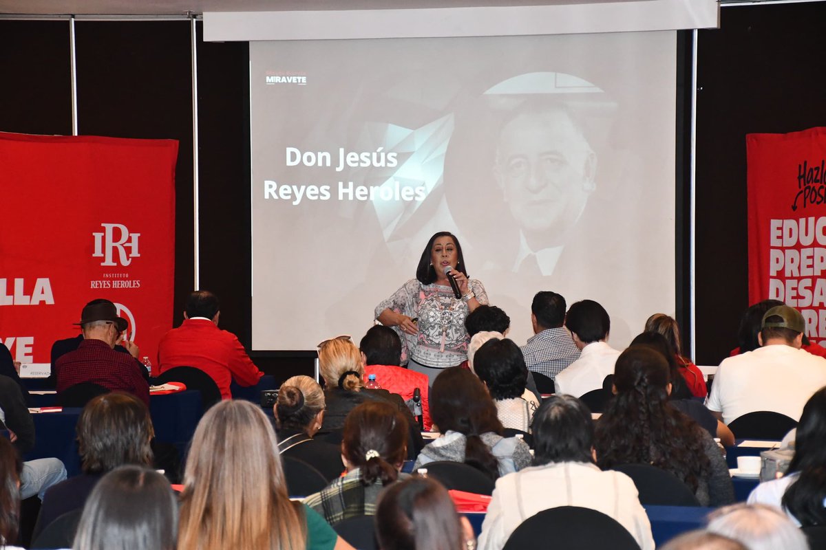 IRHnacional's tweet photo. La capacitación "Voz y Liderazgo", impartida en #Guanajuato por @MayteGMiravete y @LuisBello54  nos hablaron sobre las bases de un buen discurso y las características que todo líder debe de tener. https://t.co/fQAdzVA5iE