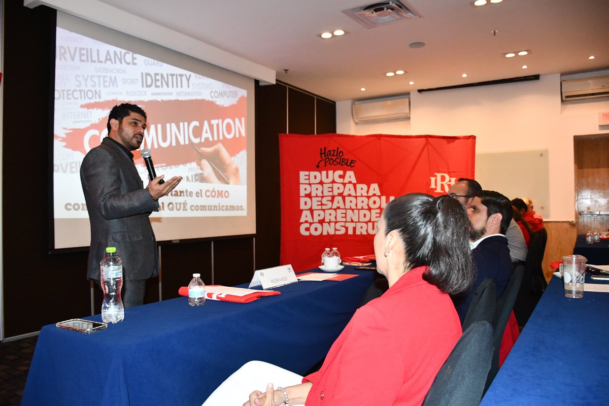 IRHnacional's tweet photo. La capacitación "Voz y Liderazgo", impartida en #Guanajuato por @MayteGMiravete y @LuisBello54  nos hablaron sobre las bases de un buen discurso y las características que todo líder debe de tener. https://t.co/fQAdzVA5iE