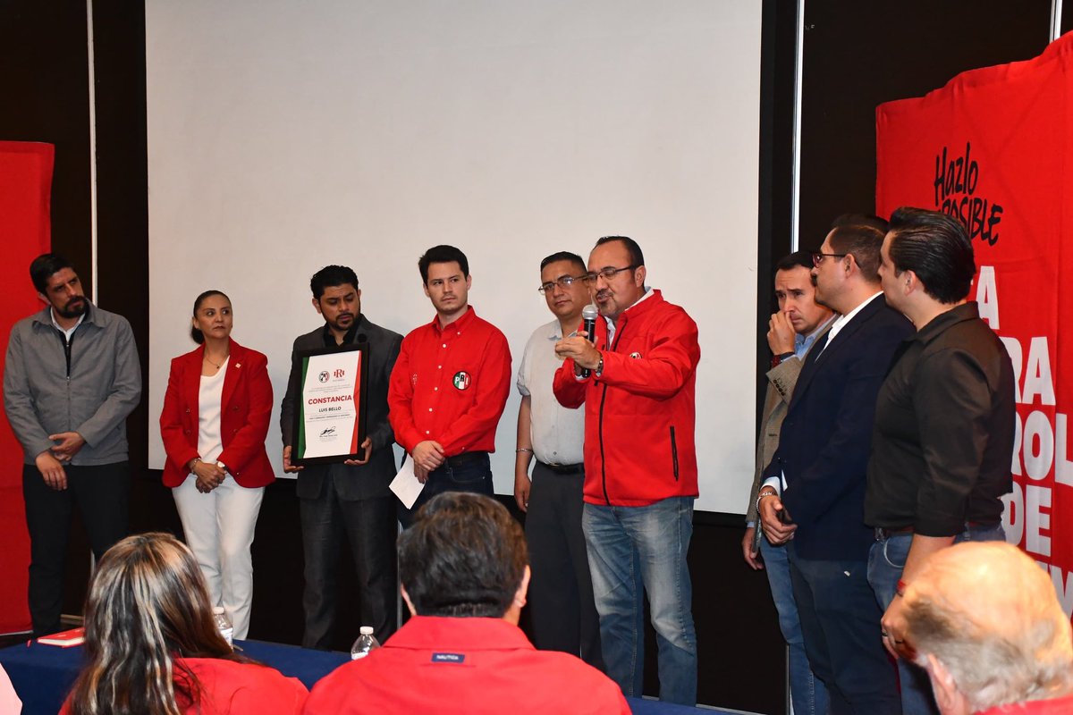 IRHnacional's tweet photo. La capacitación "Voz y Liderazgo", impartida en #Guanajuato por @MayteGMiravete y @LuisBello54  nos hablaron sobre las bases de un buen discurso y las características que todo líder debe de tener. https://t.co/fQAdzVA5iE