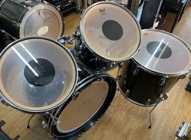 musicplant's tweet image. 【土浦店】Ludwig 1970' BIG BEAT SET中古品!!
1970年代中盤〜1980年初頭頃モデル!!太めのサウンドでROCKサウンドにもおすすめ!!レインフォースメント仕様。
music-plant.com/webshop/produc…
#Ludwig #ドラムセット #中古楽器 #楽器店 #楽器屋 #土浦 #つくば