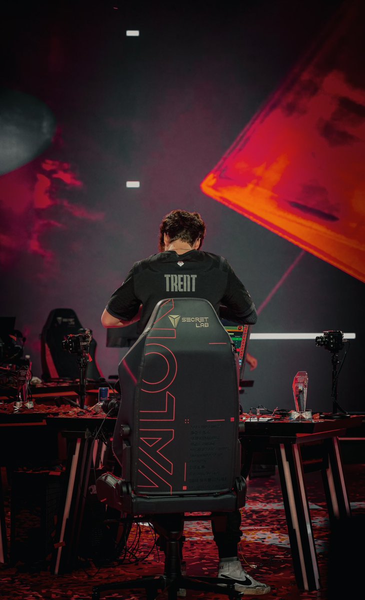 L1NNY tweet media
